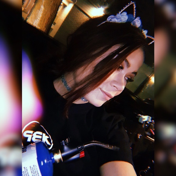 Meet your Posher, Emma - Picture 2 of 8